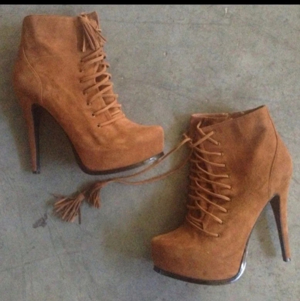 Aldo lace up booties 9